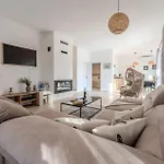 Semesterbostad 4 Bedroom Cozy In Jovici Jovici (Zadar)