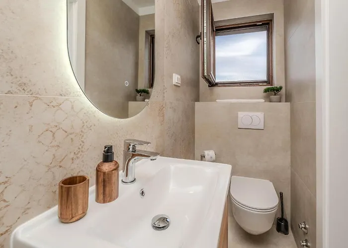 4 Bedroom Cozy In Jovici * Jovici (Zadar)