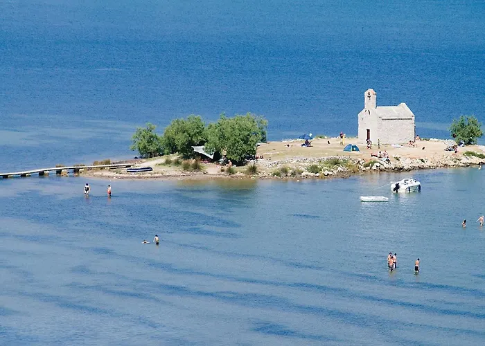 度假居 4 Bedroom Cozy In Jovici Jovici (Zadar)